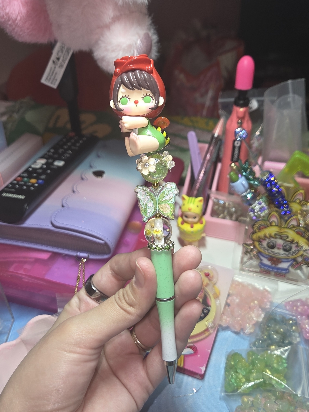 Cute Green Liila Bean Beadable Pen - Blind Box, Collectible, Stationary